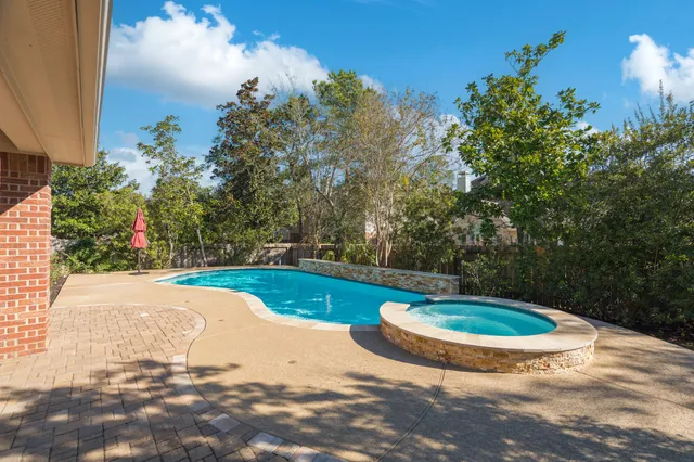 $4,650 | 63 West Artist Grove Place, The Woodlands, TX 77382