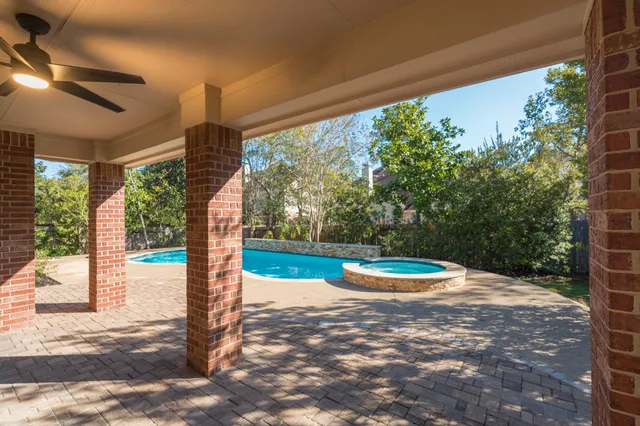 $4,650 | 63 West Artist Grove Place, The Woodlands, TX 77382