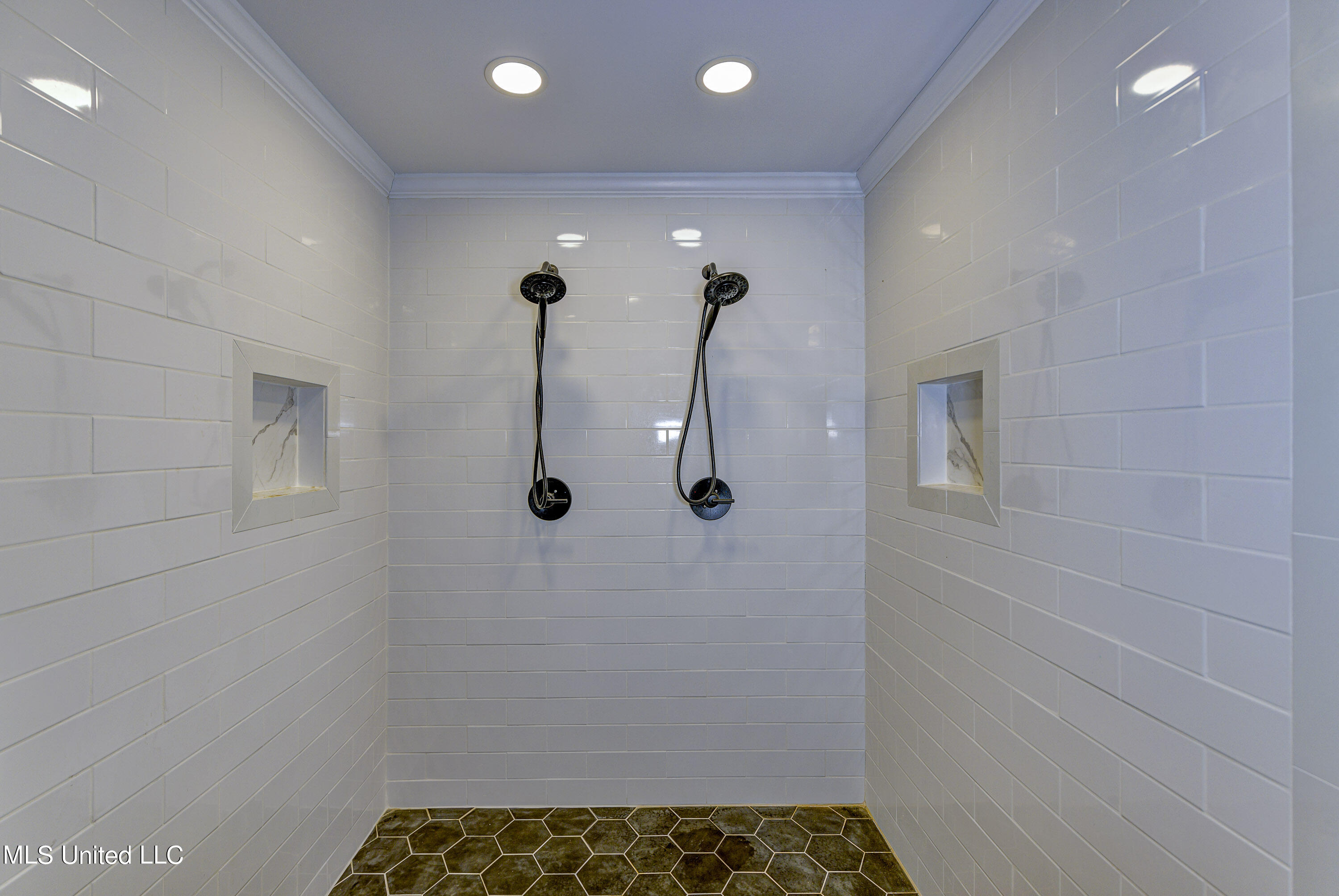 250 Hilderbrand Road Bentonia, MS 39040 - Photo 26 of 44 Primary Bathroom Custom Shower