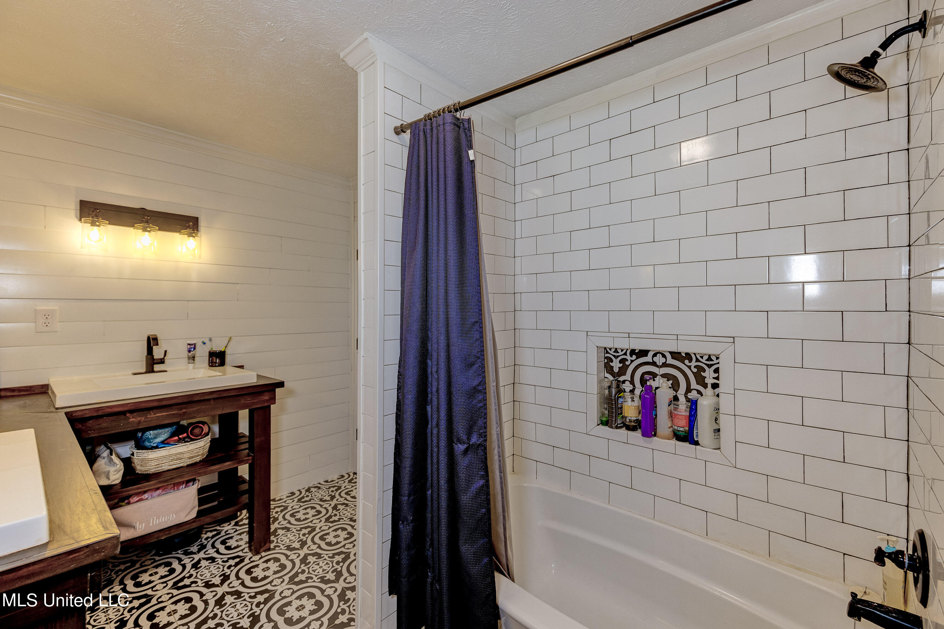250 Hilderbrand Road Bentonia, MS 39040 - Photo 34 of 44 Second Bathroom 4