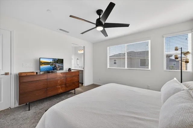 $405,000 | 1956 Minarets Lane, Clovis, CA 93611