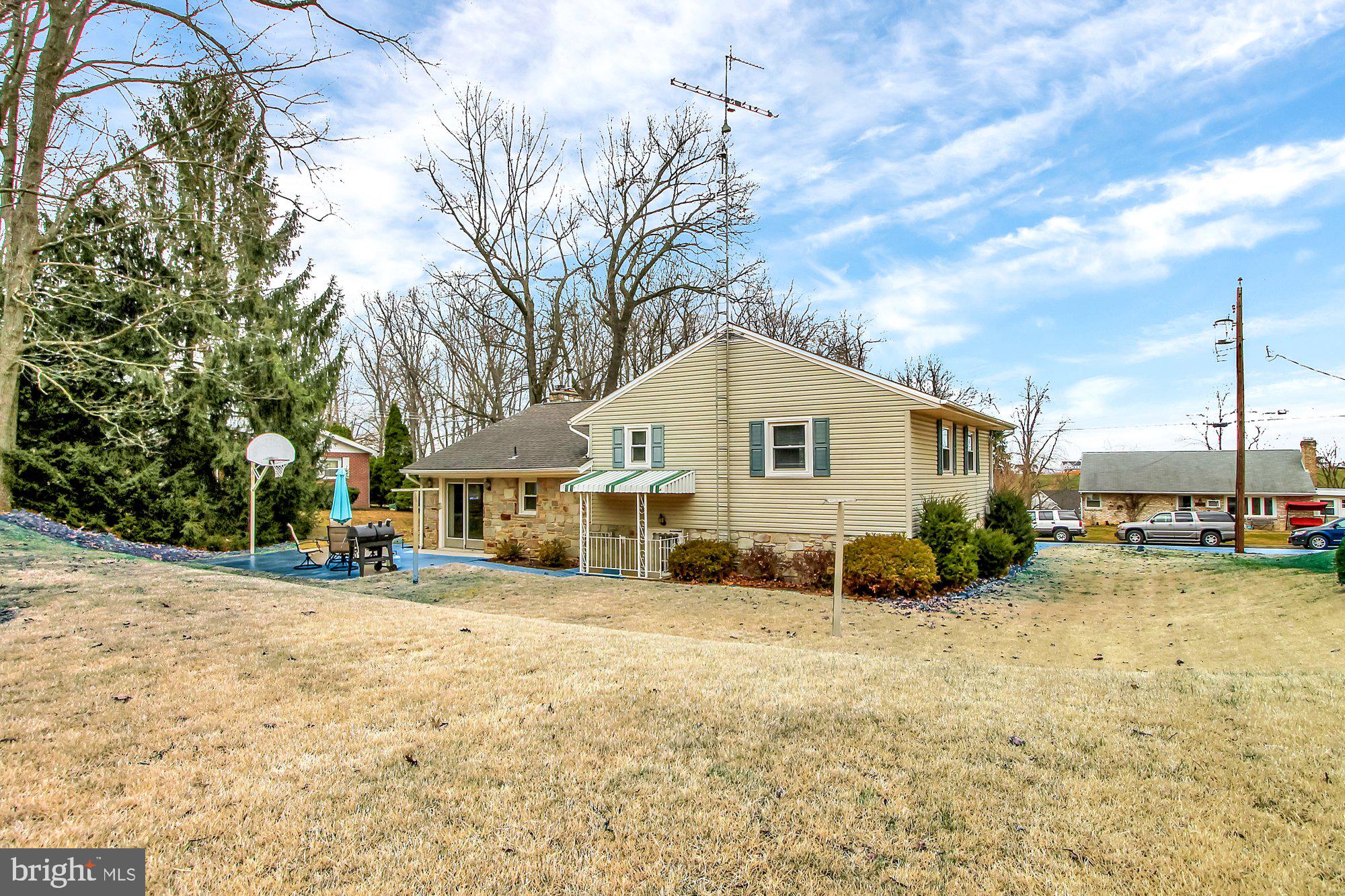 108 Hillside Road Hanover, PA 17331 - Photo 4 of 28 Gallery Image 4