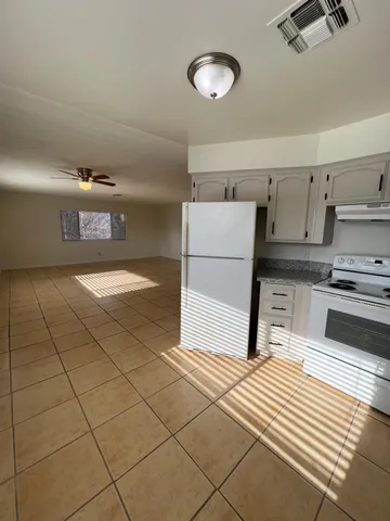 $1,300 | 3344 East Sierra Madre Avenue, Unit 205, Fresno, CA 93726