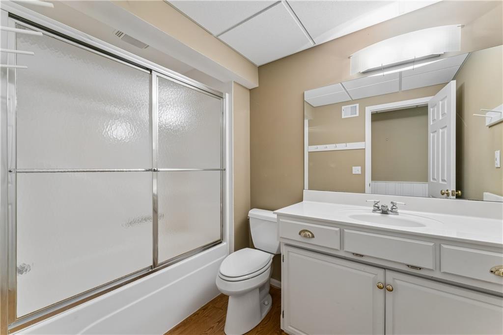 14936 Rhodes Circle Lenexa, KS 66215 - Photo 59 of 87