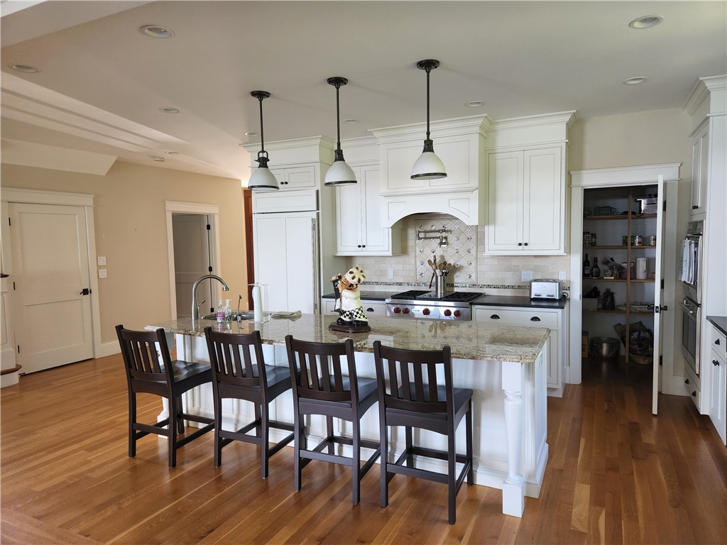 32 Coulter Drive Jamestown, RI 02835 - Photo 17 of 41