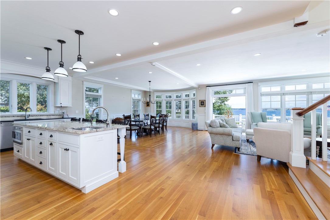 32 Coulter Drive Jamestown, RI 02835 - Photo 37 of 41