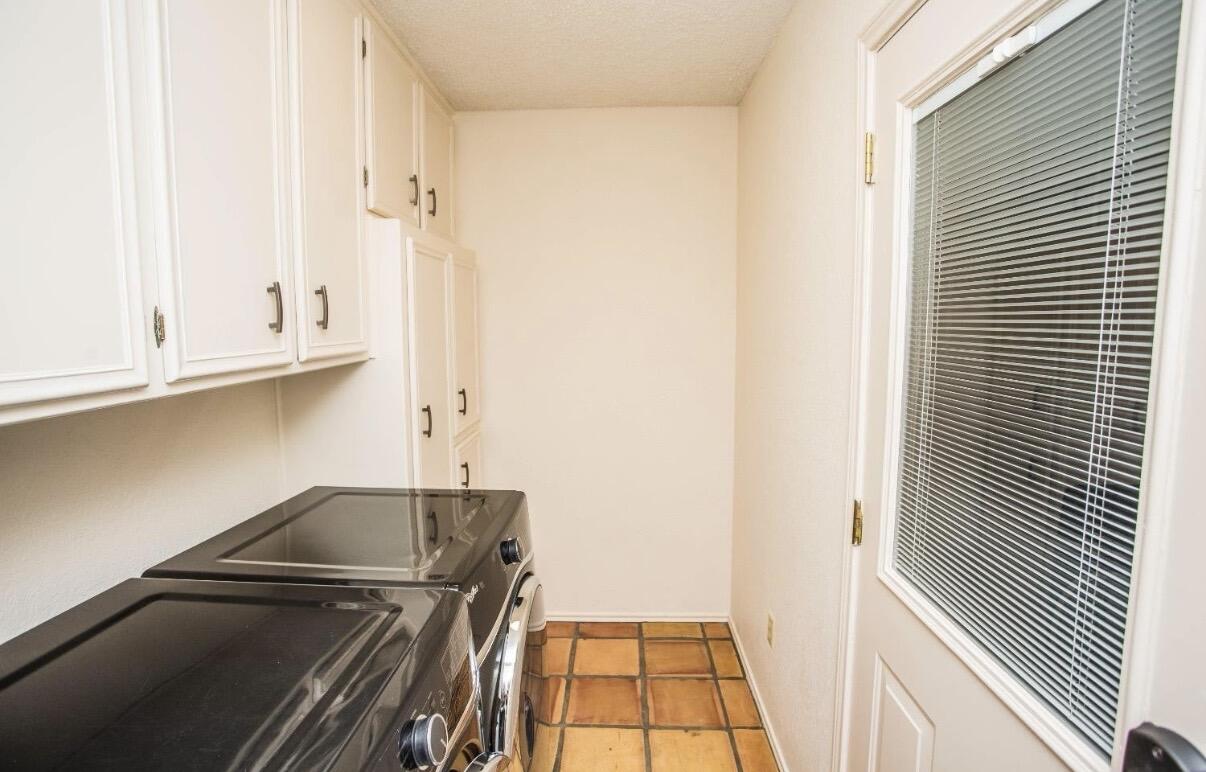 5202 20th Street Lubbock, TX 79407 - Photo 25 of 45 a close view of utility room