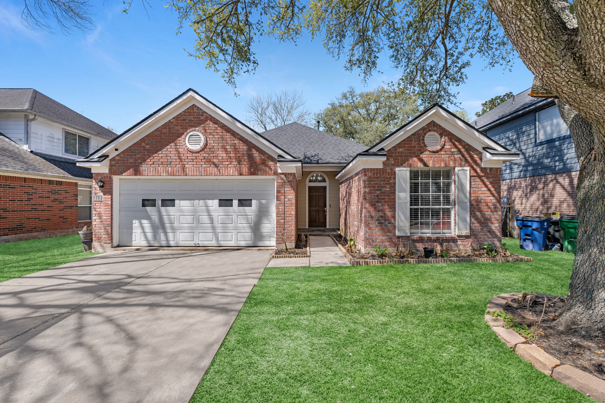 313 Trail Ride Road Angleton, TX 77515 - Photo 1 of 16