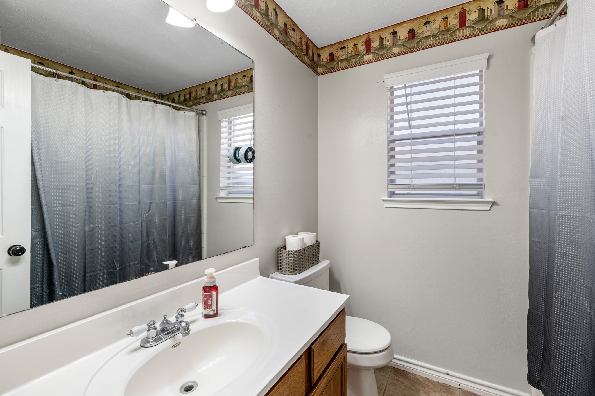 313 Trail Ride Road Angleton, TX 77515 - Photo 3 of 16