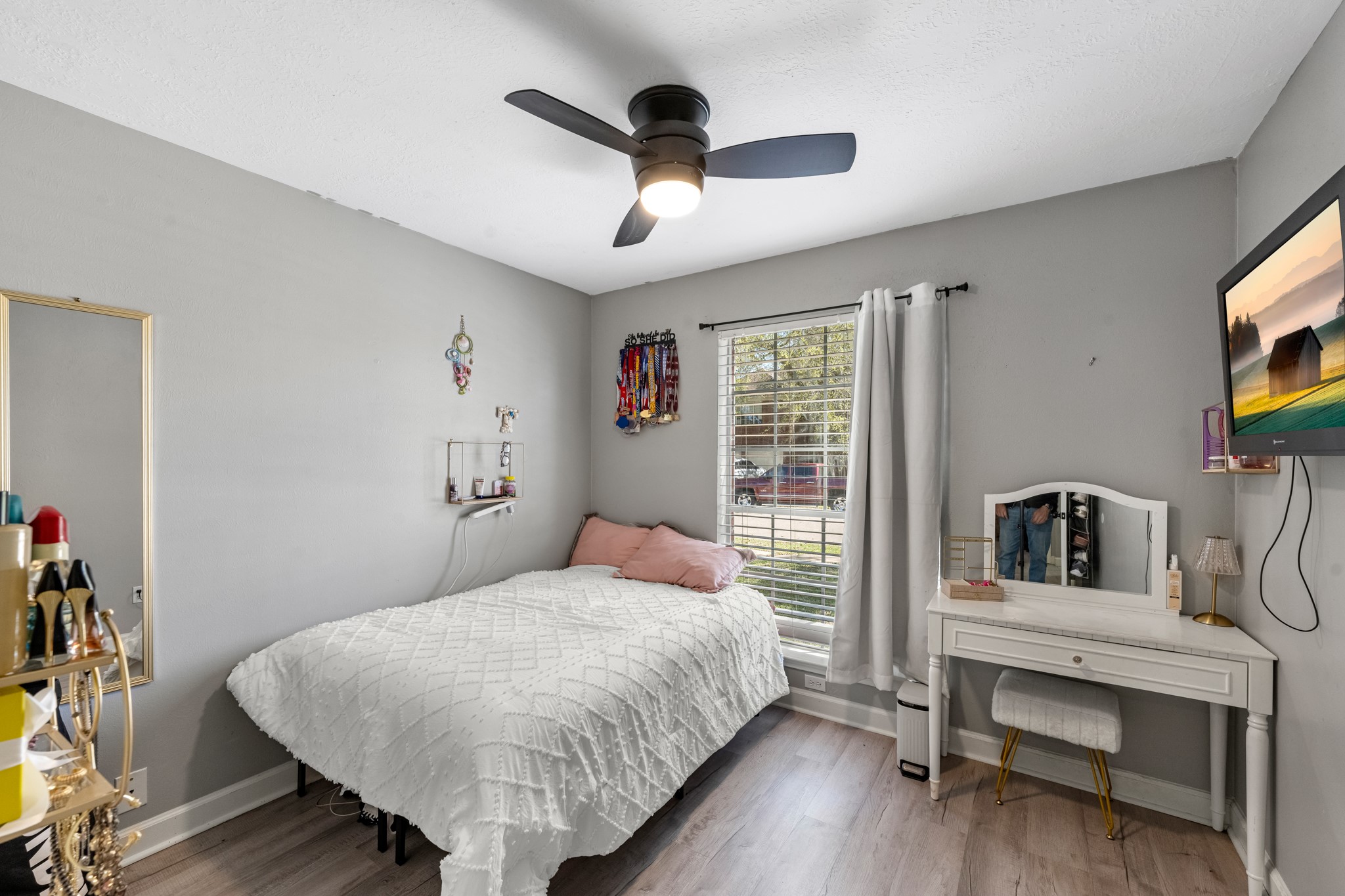 313 Trail Ride Road Angleton, TX 77515 - Photo 4 of 16