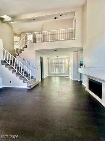 $2,195 | 7528 Holloran Court, Las Vegas, NV 89128