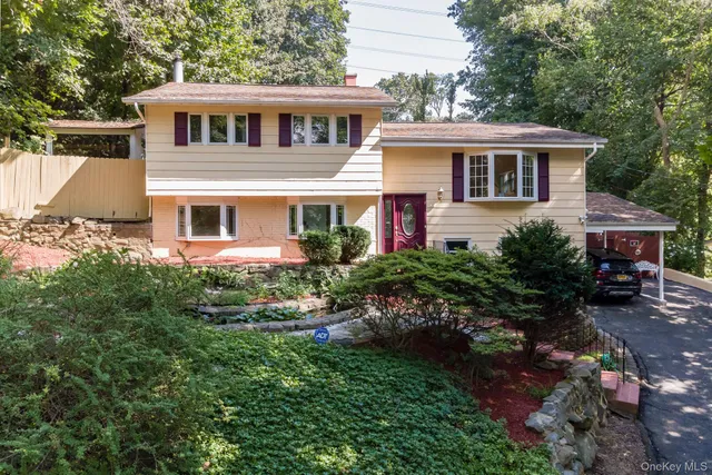 $829,888 | 239 Canterbury Road, White Plains, NY 10607