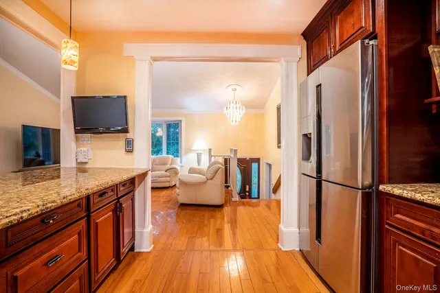 $829,888 | 239 Canterbury Road, White Plains, NY 10607