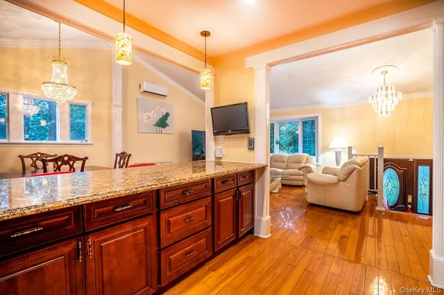 $829,888 | 239 Canterbury Road, White Plains, NY 10607