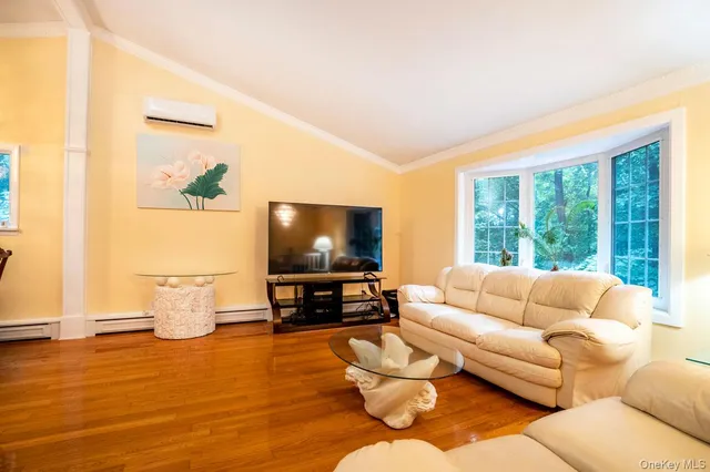 $829,888 | 239 Canterbury Road, White Plains, NY 10607