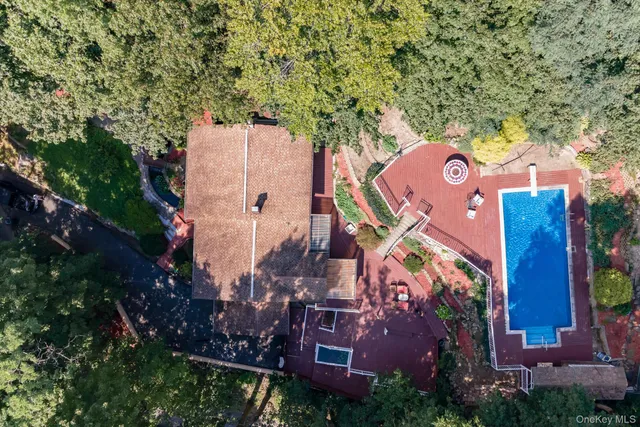 $829,888 | 239 Canterbury Road, White Plains, NY 10607