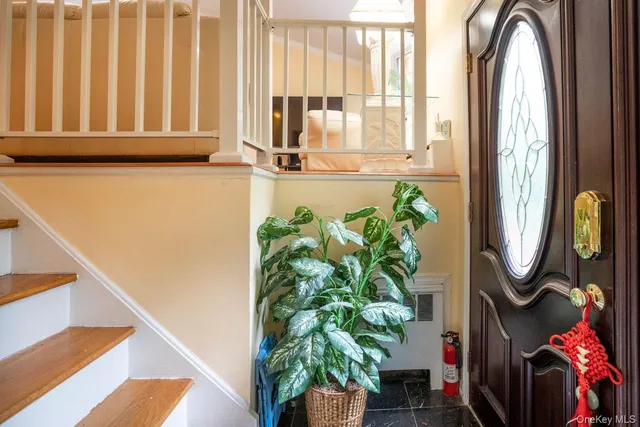 $829,888 | 239 Canterbury Road, White Plains, NY 10607