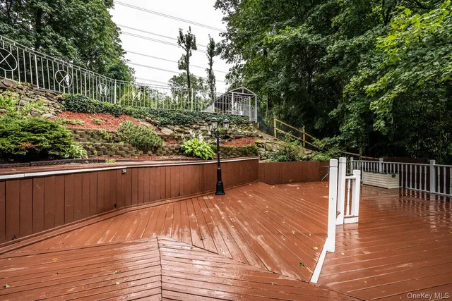 $829,888 | 239 Canterbury Road, White Plains, NY 10607