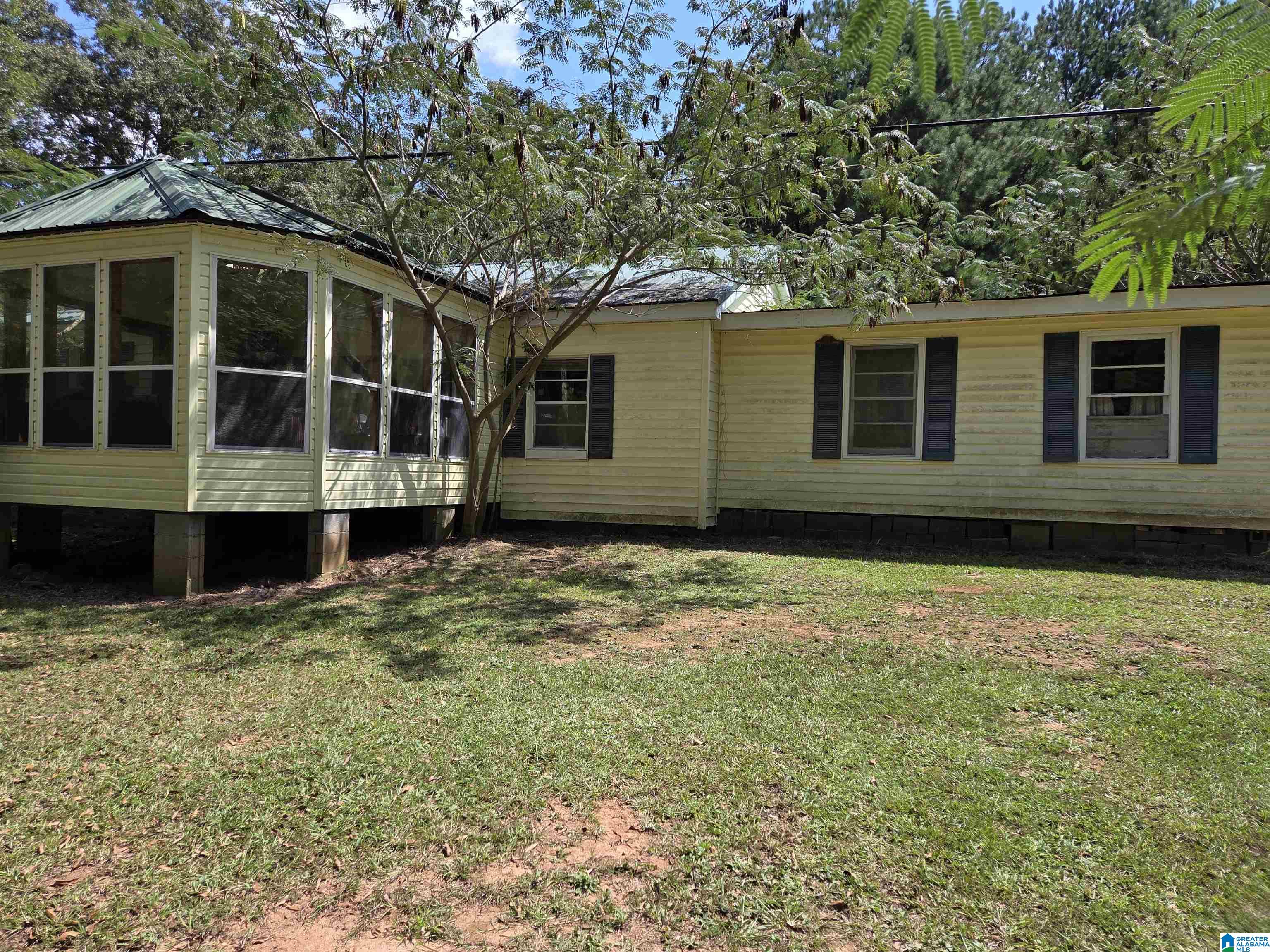 319 West Curtis Road Sylacauga, AL 35150 - Photo 3 of 6