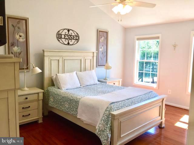 7 Farm Ridge Court Baldwin, MD 21013 - Photo 14 of 23 Primary Bedroom w/ vaulted ceilings