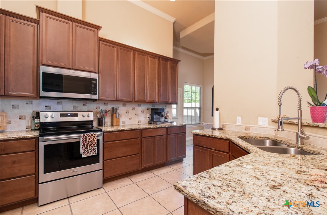 209 Geode Lane Jarrell, TX 76537 - Photo 11 of 24