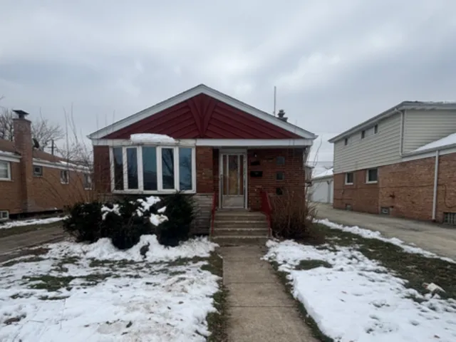 $219,900 | 4271 West 81st Street, Chicago, IL 60652
