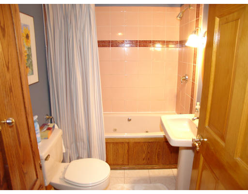 66 Ralph Street Watertown, MA 02472 - Photo 9 of 15 Gallery Image 9