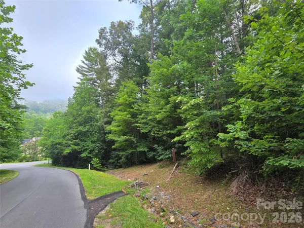 $199,000 | 16 Courseview Drive, Weaverville, NC 28787