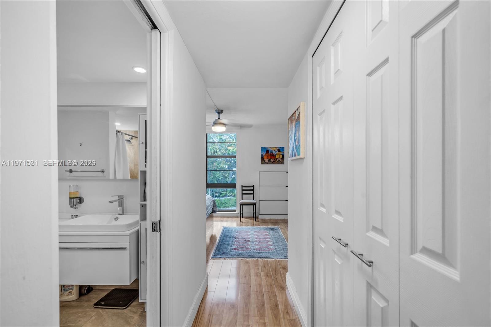 100 Ocean Ln Drive, Unit 301 Key Biscayne, FL 33149 - Photo 19 of 20 Photo 19
