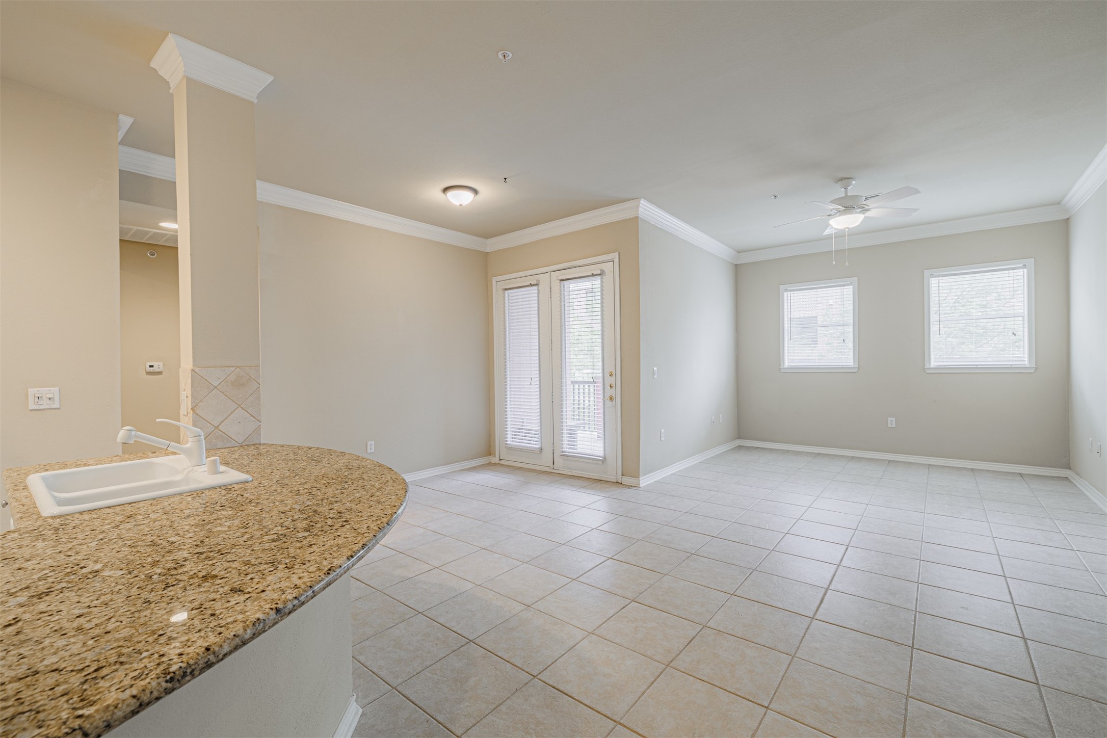 2400 McCue Road, Unit 262 Houston, TX 77056 - Photo 1 of 50 a view of an empty room and window