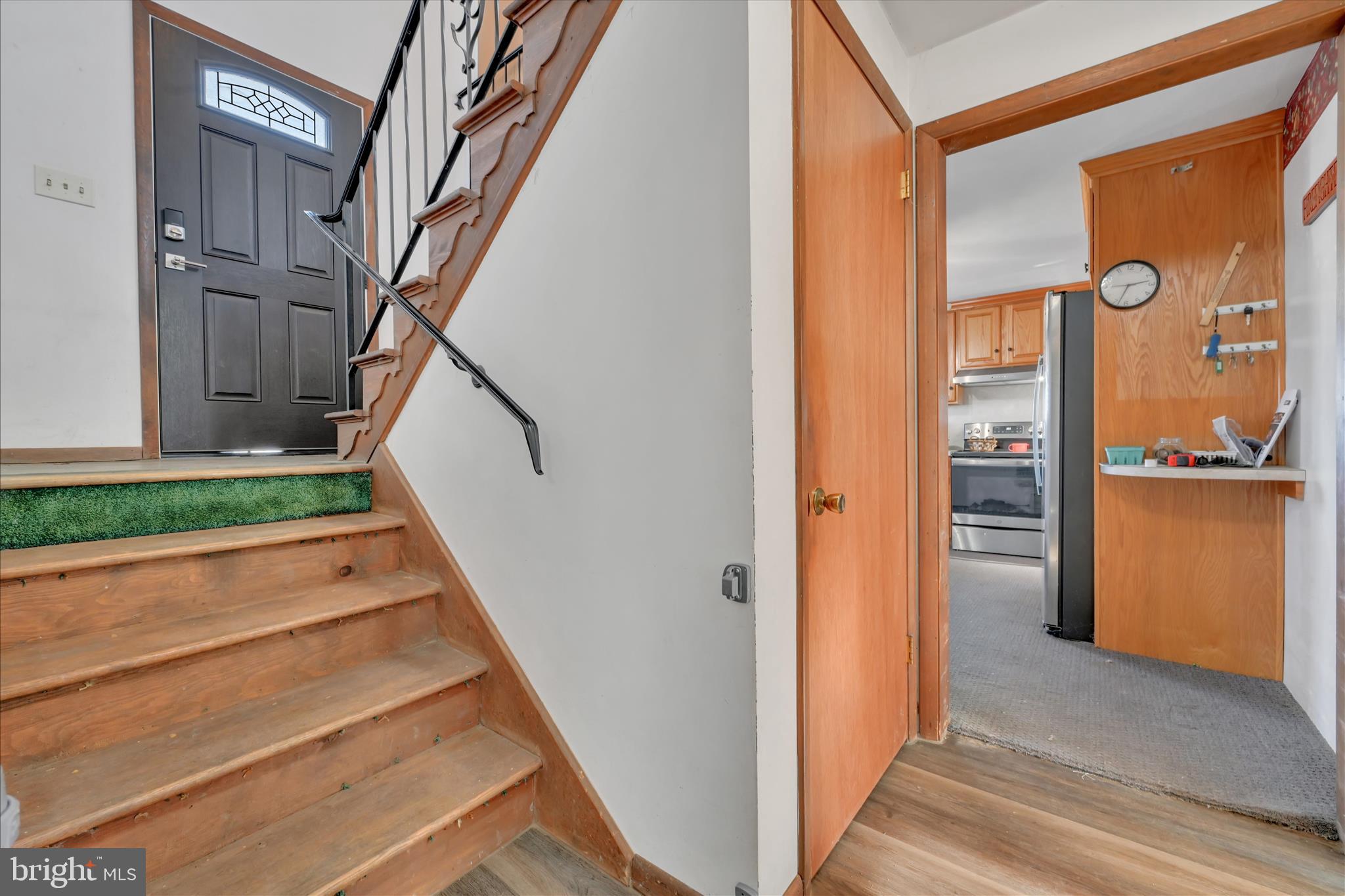 4010 West Oak Street Lebanon, PA 17042 - Photo 33 of 64 Reshoot - Foyer