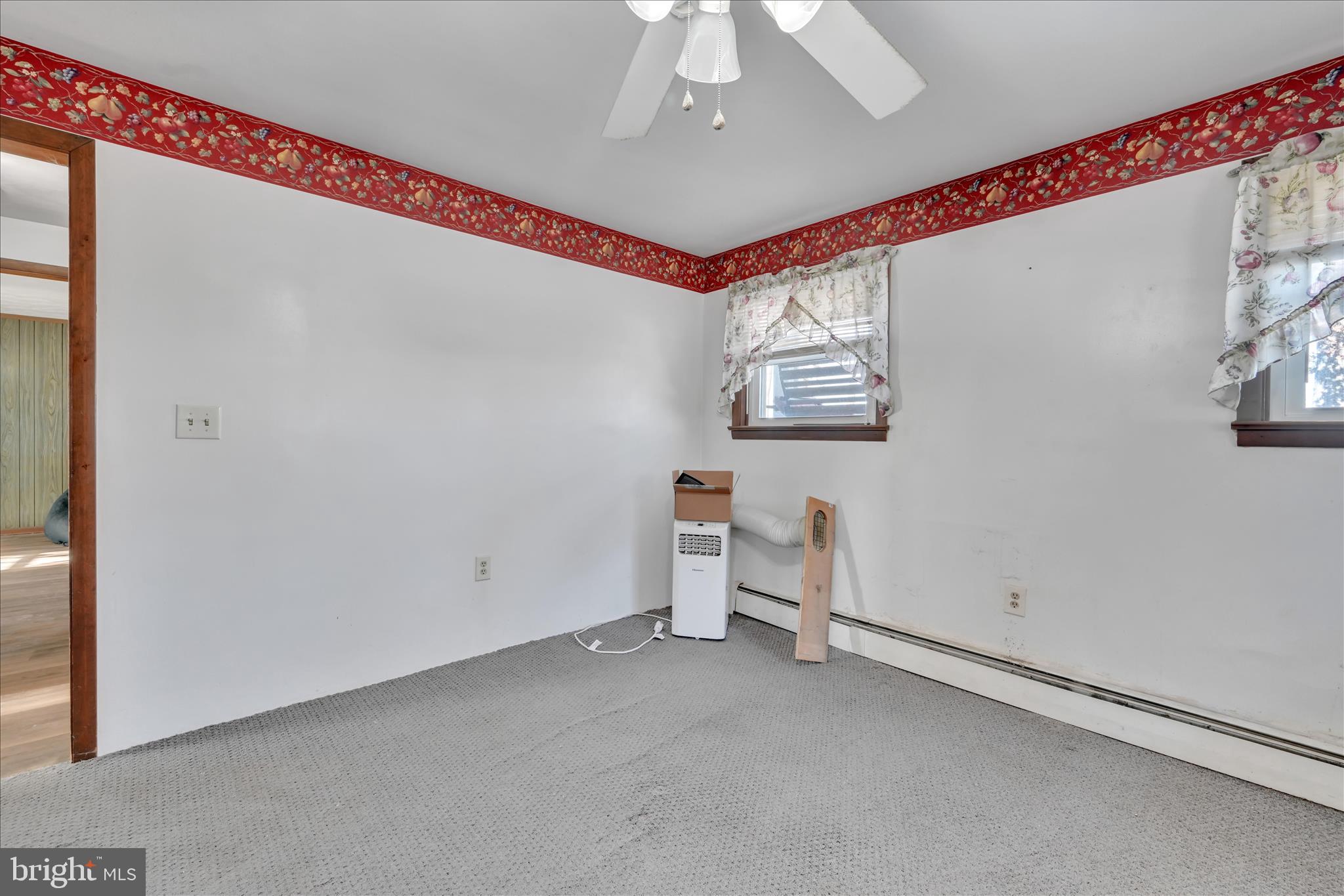 4010 West Oak Street Lebanon, PA 17042 - Photo 38 of 64 Reshoot - Dining