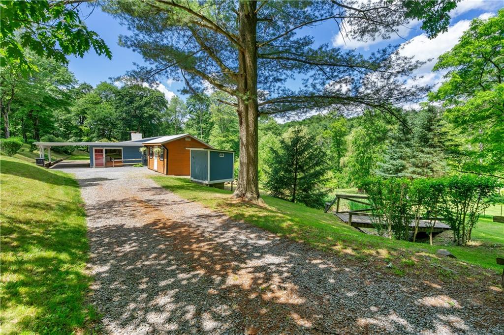 3315 Jackson Road Gibsonia, PA 15044 - Photo 2 of 50 Gallery Image 2