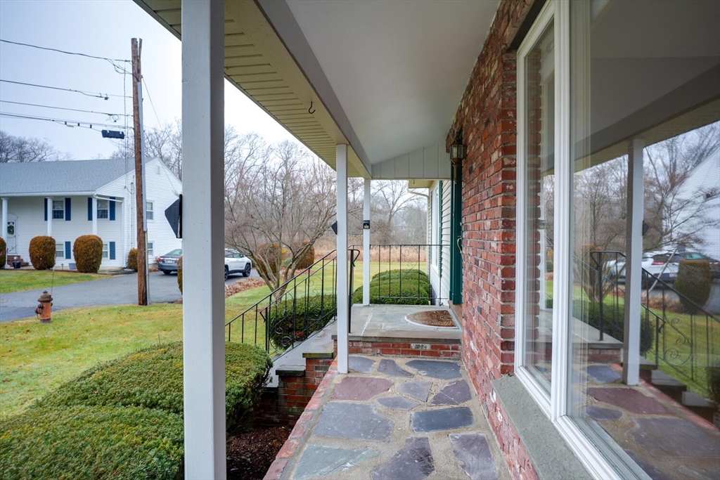 3 Jericho Road Woburn, MA 01801 - Photo 3 of 41 Gallery Image 3