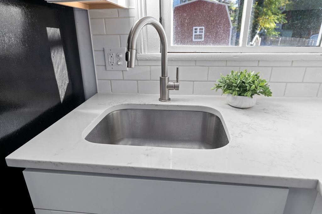 115 South Jefferson Street Staunton, VA 24401 - Photo 15 of 29