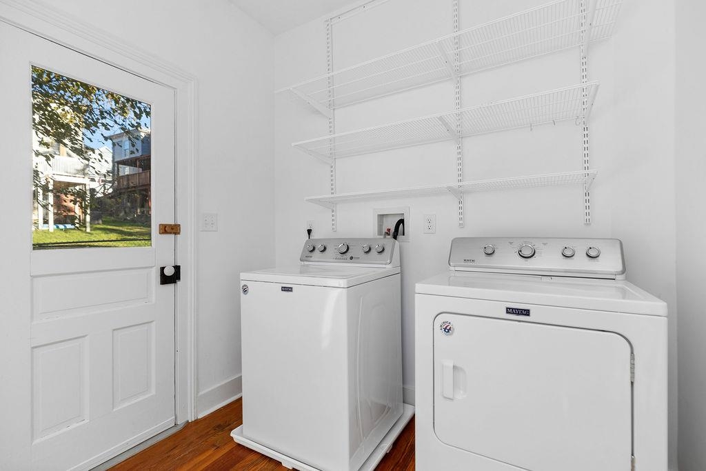115 South Jefferson Street Staunton, VA 24401 - Photo 27 of 29 a view of washer and dryer with bathroom in the background