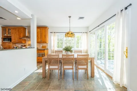 $945,000 | 43 Brush Hill Road, Kinnelon, NJ 07405