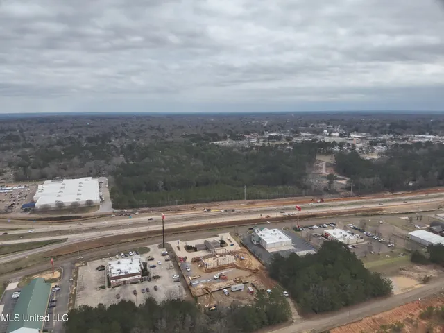 $1,286,000 | 0 Pike Point Place, McComb, MS 39648