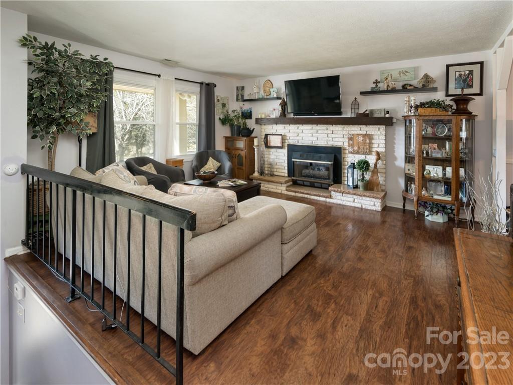 224 Pinner Road Arden, NC 28704 - Photo 3 of 30 Gallery Image 3