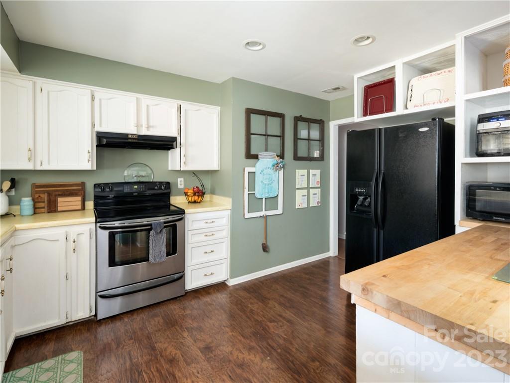 224 Pinner Road Arden, NC 28704 - Photo 8 of 30 Gallery Image 8
