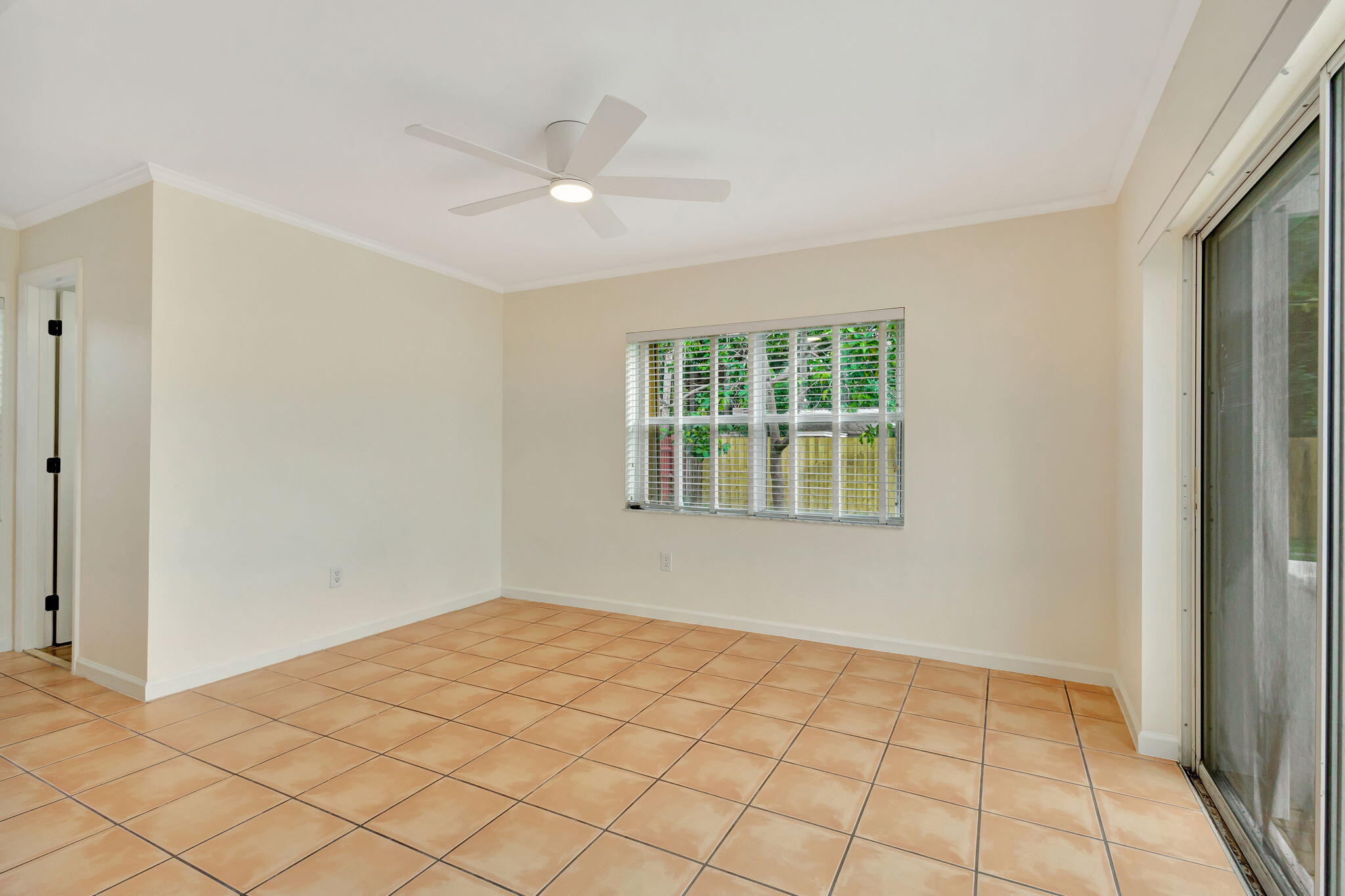 341 Gregory Road West Palm Beach, FL 33405 - Photo 20 of 43 21-web-or-mls-1 (21)