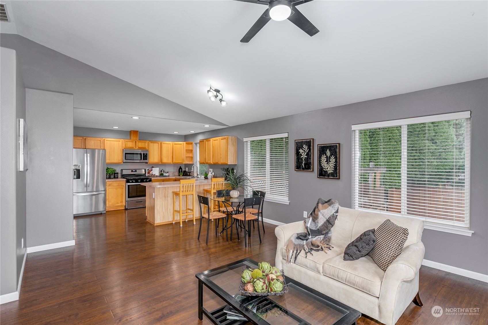 828 Hoag Road Mount Vernon, WA 98273 - Photo 7 of 28 Gallery Image 7