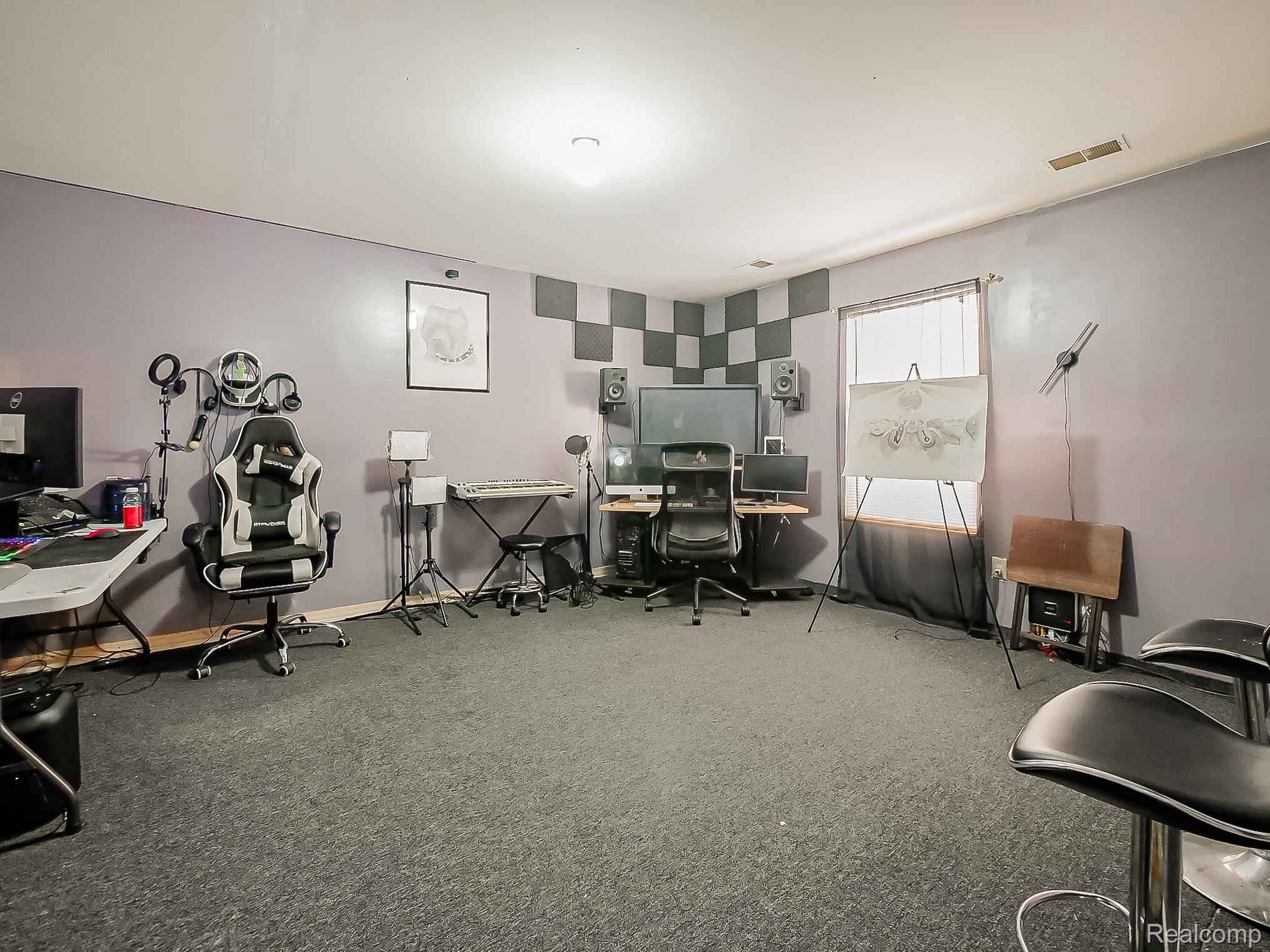 34460 Van Born Road Wayne, MI 48184 - Photo 22 of 31 View of office area