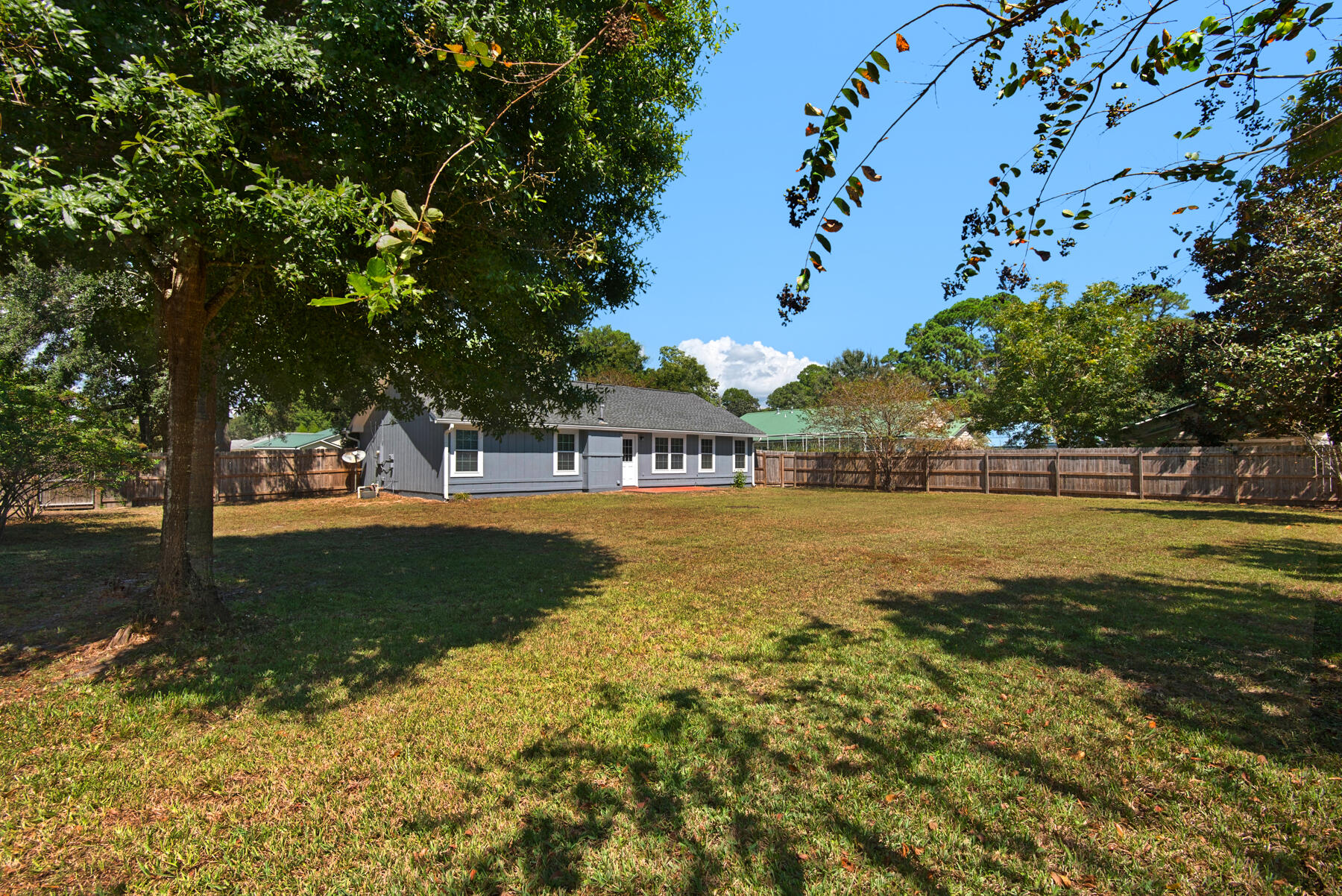 4022 13th Street Niceville, FL 32578 - Photo 33 of 37 a view of building