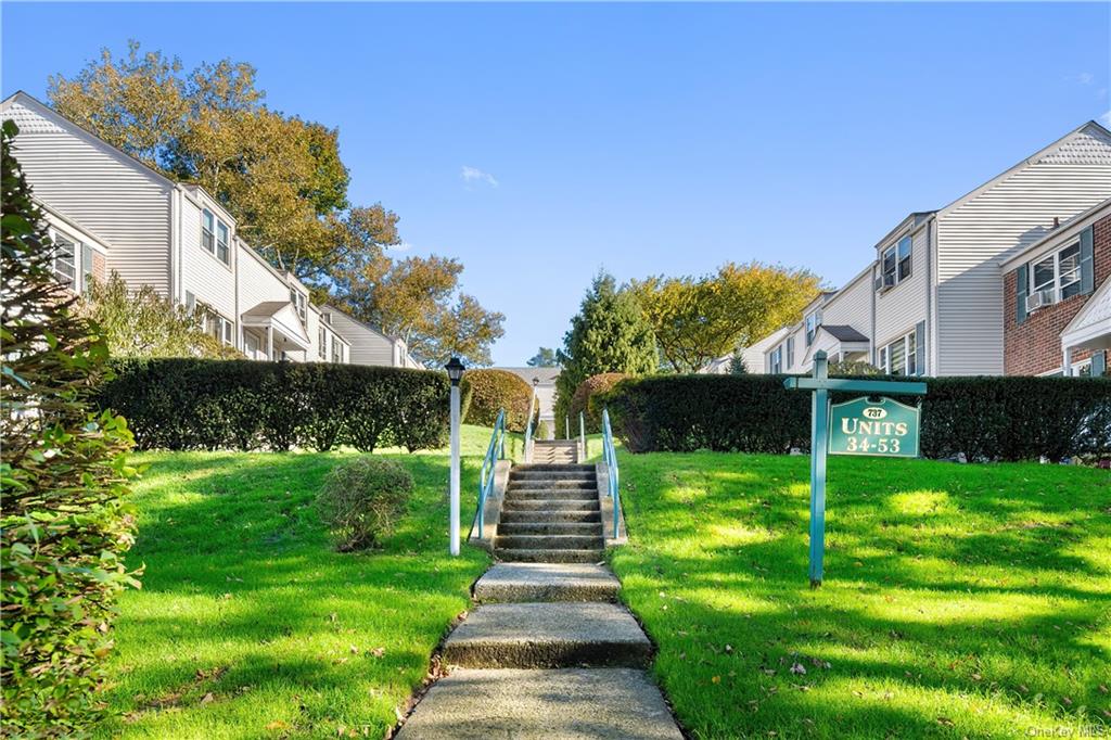 737 Tuckahoe Road, Unit 52, Yonkers, NY 10710 Compass