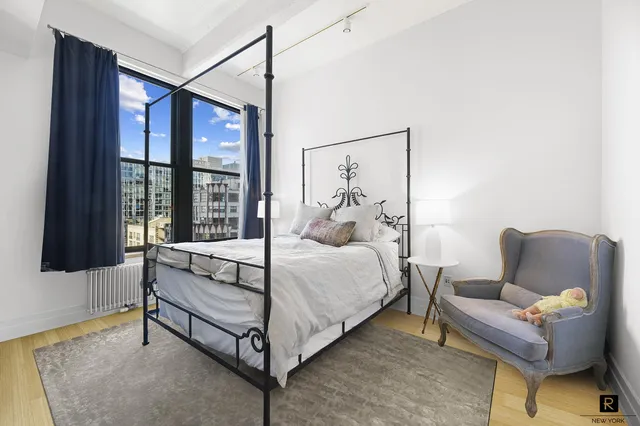 $1,850,000 | 70 Washington Street, Unit 8N | DUMBO