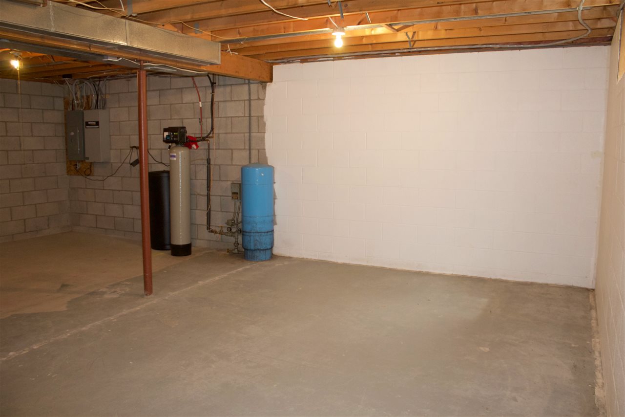 6519 Boone Road Traverse City, MI 49685 - Photo 20 of 30 1835100-19.JPG