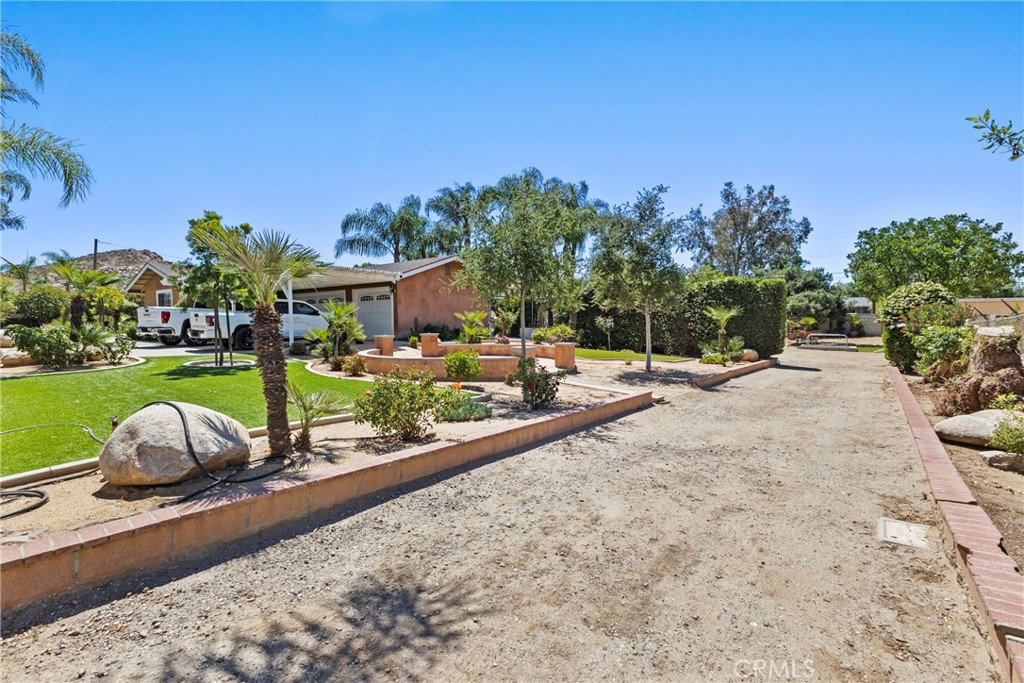 19345 Warren Road Riverside, CA 92508 - Photo 47 of 72 Driveway