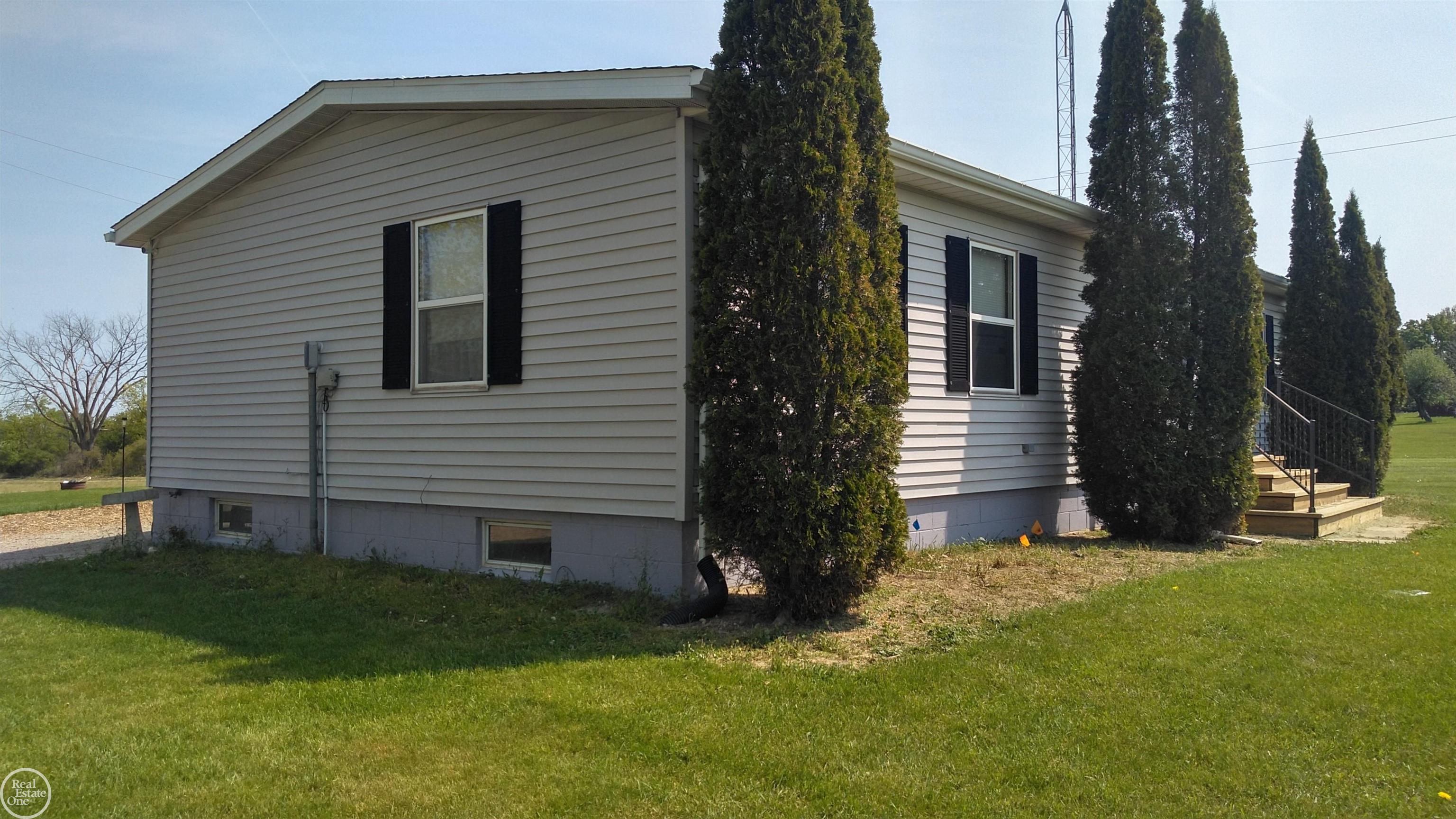 9582 Jeddo Road Avoca, MI 48006 - Photo 3 of 26 Gallery Image 3