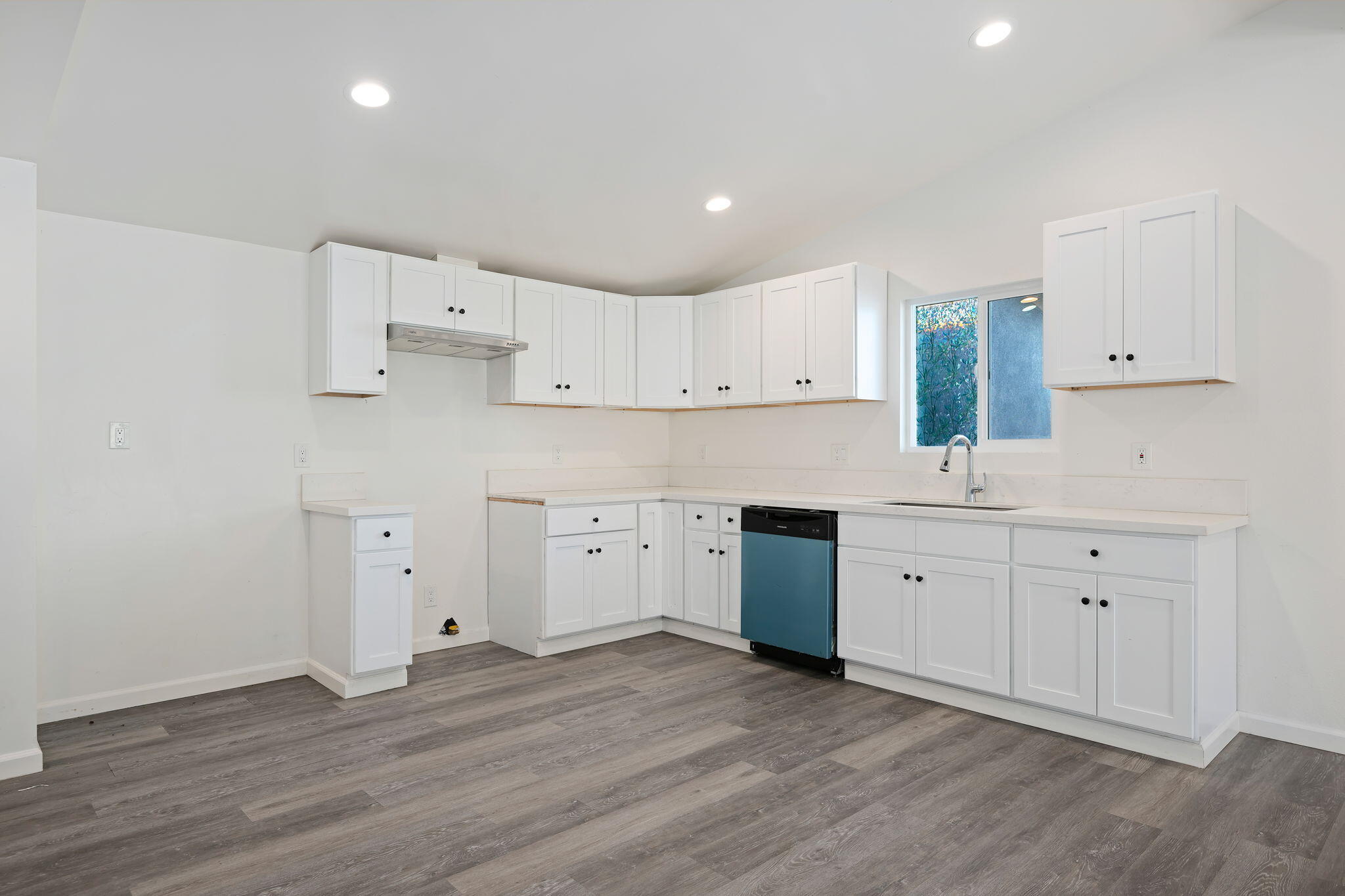 3578 Via Lato Lompoc, CA 93436 - Photo 5 of 26 05 - Kitchen